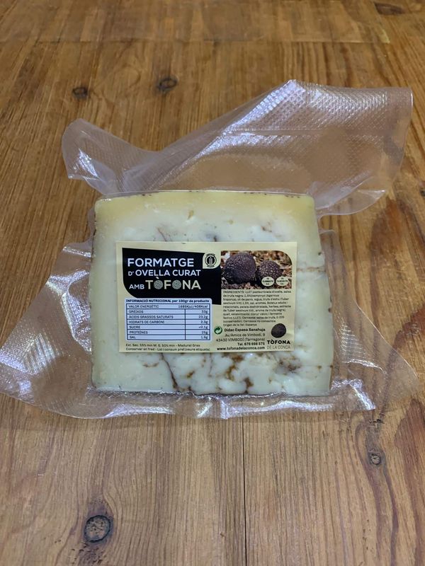 queso oveja curado con trufa inyectada